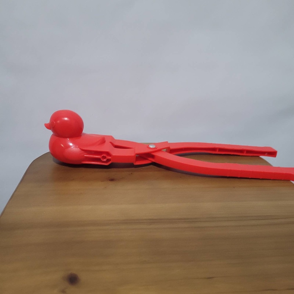 Snow Ball Maker Cute Duck Shape Snow Ball Maker Mold With Long Flexible Handles